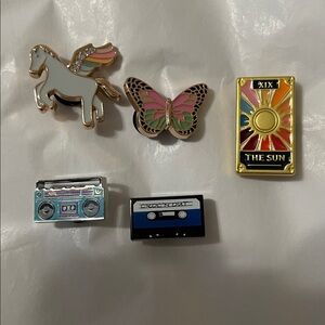 ✨CROCS Bundle of 5 metal charms / Jibbitz - NWOT✨